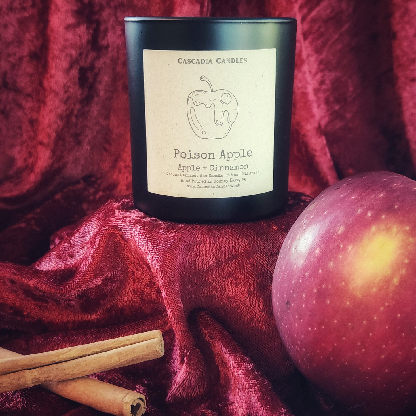 Poison Apple Candle | Apple + Cinnamon